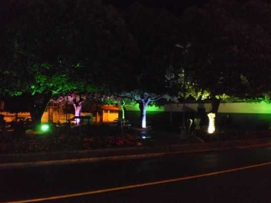 PRAA DA BANDEIRA  NOITE., POR JHONY RIBEIRO - ALM PARABA - MG